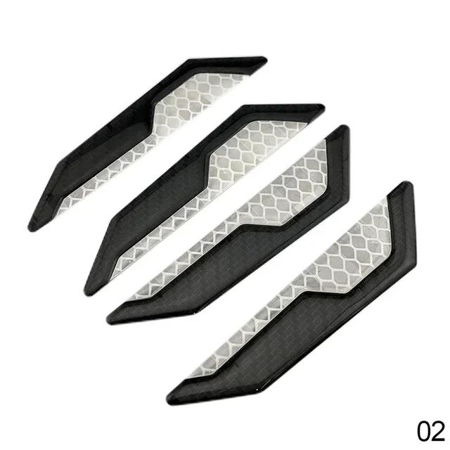 Striscia Anticollisione Universale per Portiera Auto 4 Pezzi Adesivi per Carrozzeria Adesivi Riflettenti di Avvertimento Decorativi Antigraffio Modificati