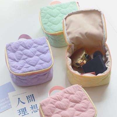 Sweet Large Capacity Makeup Bag Cosmetics Organizer Portable Cosmetic Bag Cute Love Handbag Travel