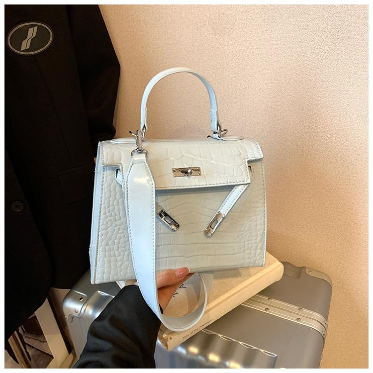 Niche Crocodile Pattern Handbag Bag Women's New Retro Versatile Shoulder Bucket Bag Casual Messenger Bag