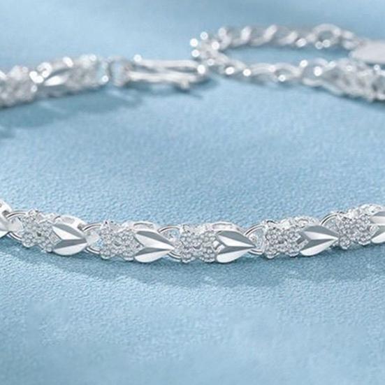 Women Bracelet Adjustable Length Four-Leaf Clover Heart Pendant Symbolizing Love Luck Bracelet Jewelry Gift