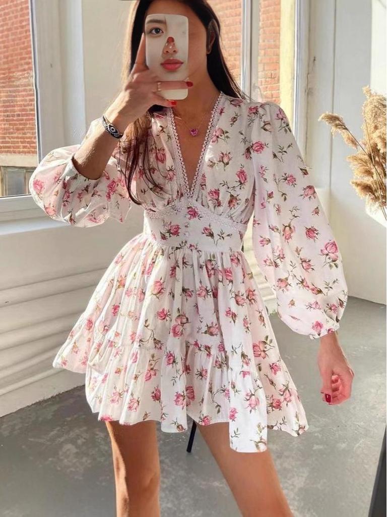 2025 Spring Sweet Print V-neck Lace Short Dress for Women