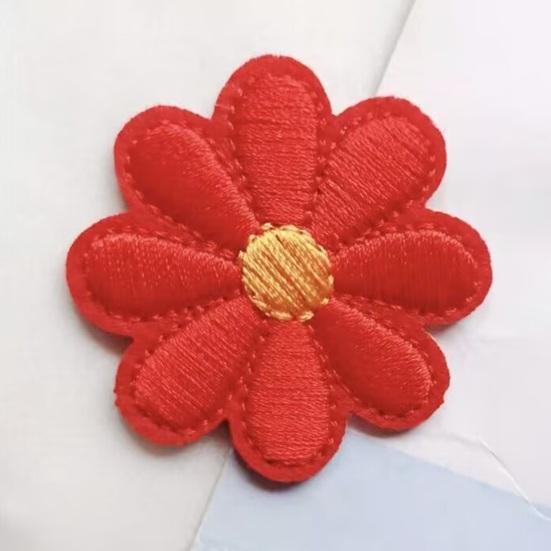 12Pcs Iron-on Flower Patches Cute Embroidered Daisy Applique Sew on Flower Applique for Clothing Jackets Bags Hats Jeans DIY Repair Decoration