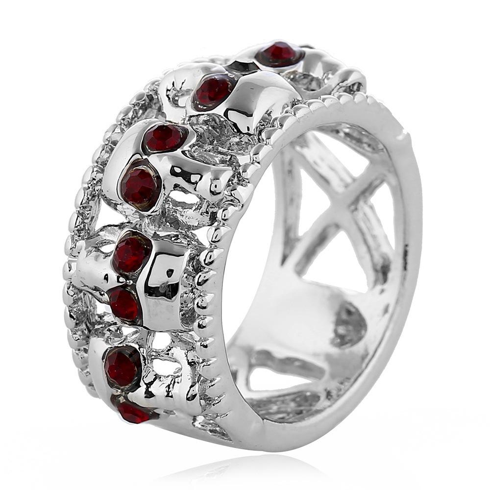Europe And The United States New Creative Ring, Fashionable Personality Simple Metal Punk Diamond Skull Ring