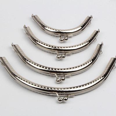 Silberne halbkreisförmige Taschenschließe für DIY-Accessoires, erhältlich in Größen von 6,5 cm bis 20 cm