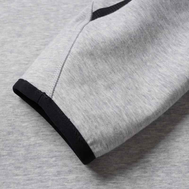 Under Armour Men's Loose Fit Crewneck Training Sweatshirt
