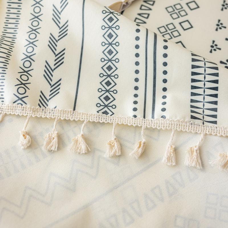 Cotton Linen Rectangle Tablecloth Boho Tassel Farmhouse Tablecloth Wrinkle Free Indoor Outdoor Table Cover for Party, Picnic, Kitchen Dining Room