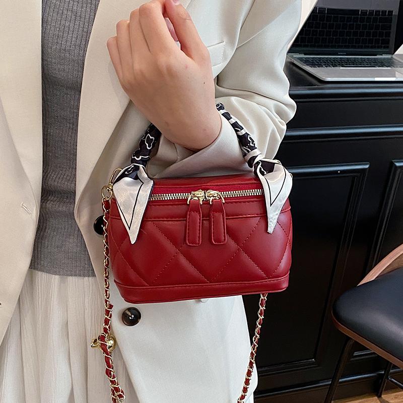 Red Clutch Bag For Women Trend Mini Box Crossbody Phone Bag Fashion Lipstick Pack Chain Shoulder Bag Lady Handbag Zipper Wallet