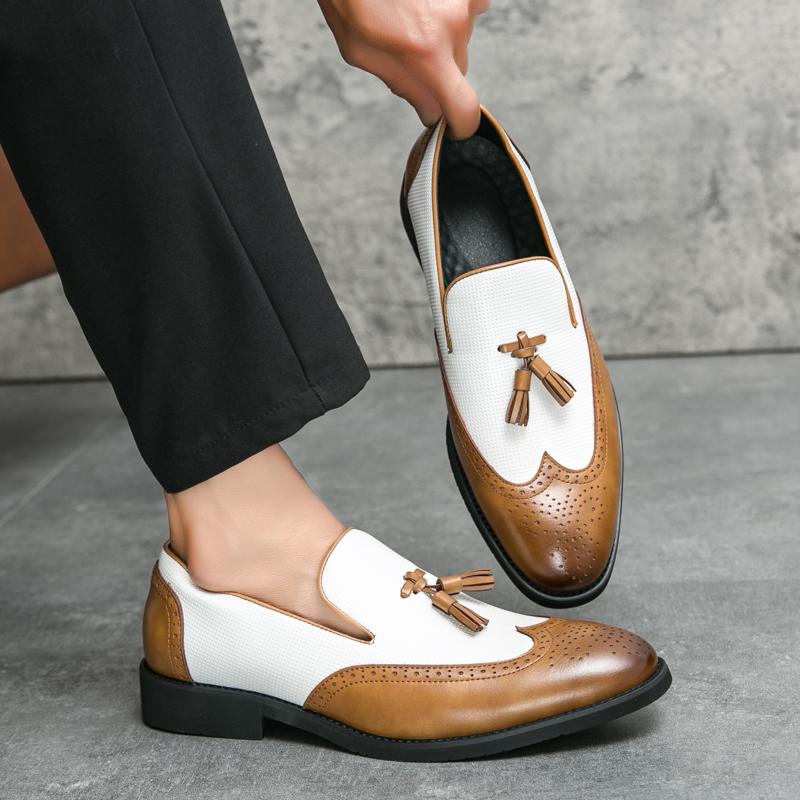 Classic Brogues Men Shoes Business Office Oxfords Casual Lace Up Fashion Men Suits Shoes Pure Leather Wingtip Retro Dress Shoes