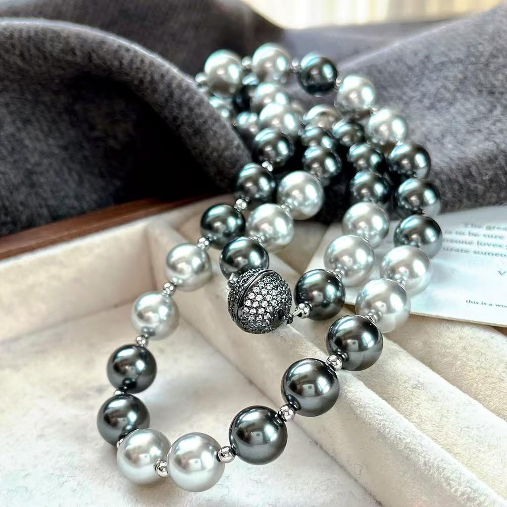 Retro Strong Light Is Round High Quality Cold Black Gray Artificial Crystal Pearl Necklace Collarbone Chain