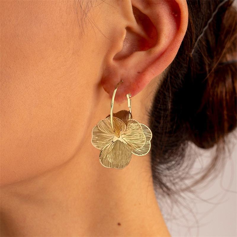 Gold Color Double Layer Hollow Flower Hoop Earring for Women Vintage Exaggerate Metal Big Petal Earring Party Daily Wear Jewelry
