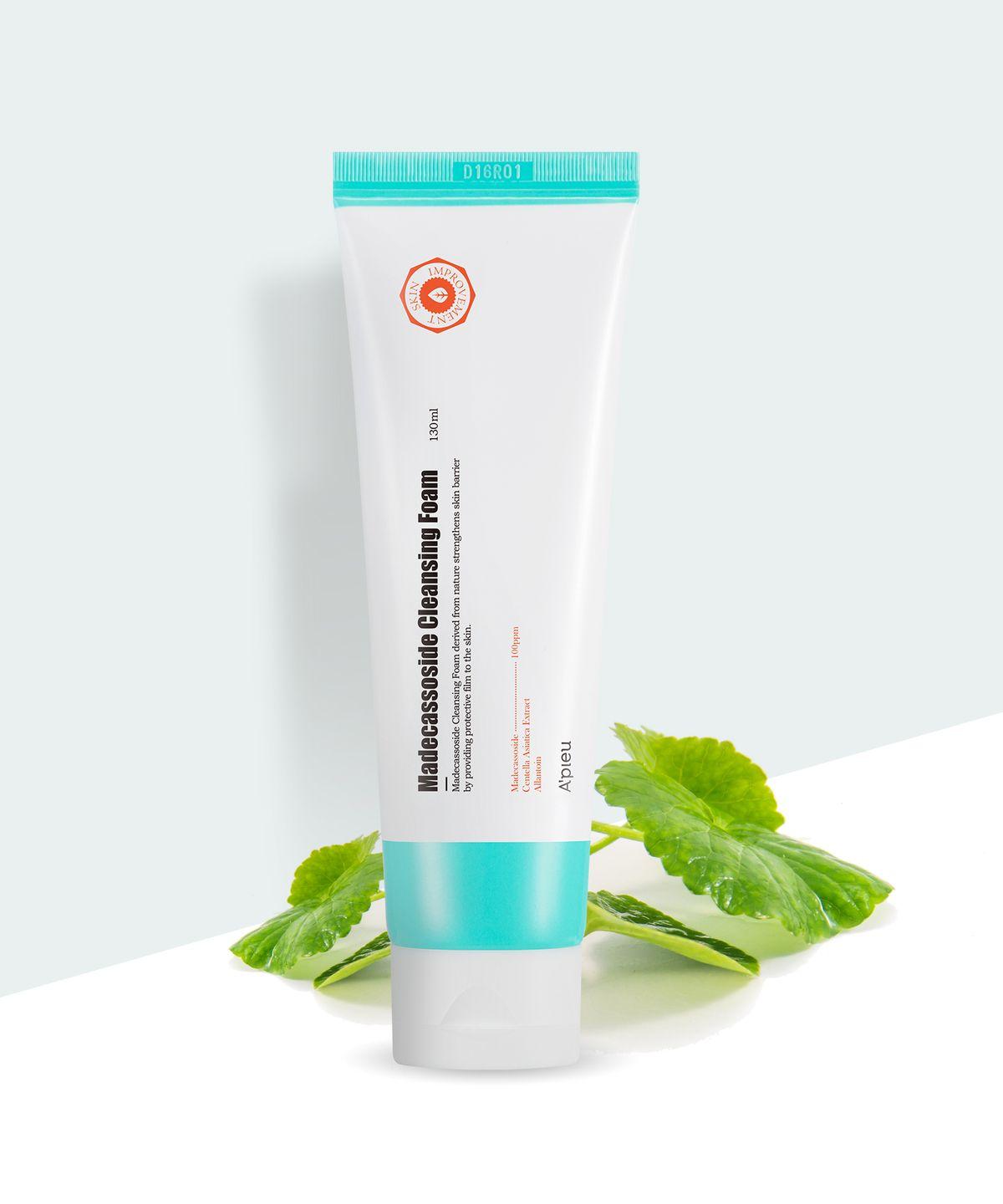 Пенка для умывания Madecassoside Cleansing Foam