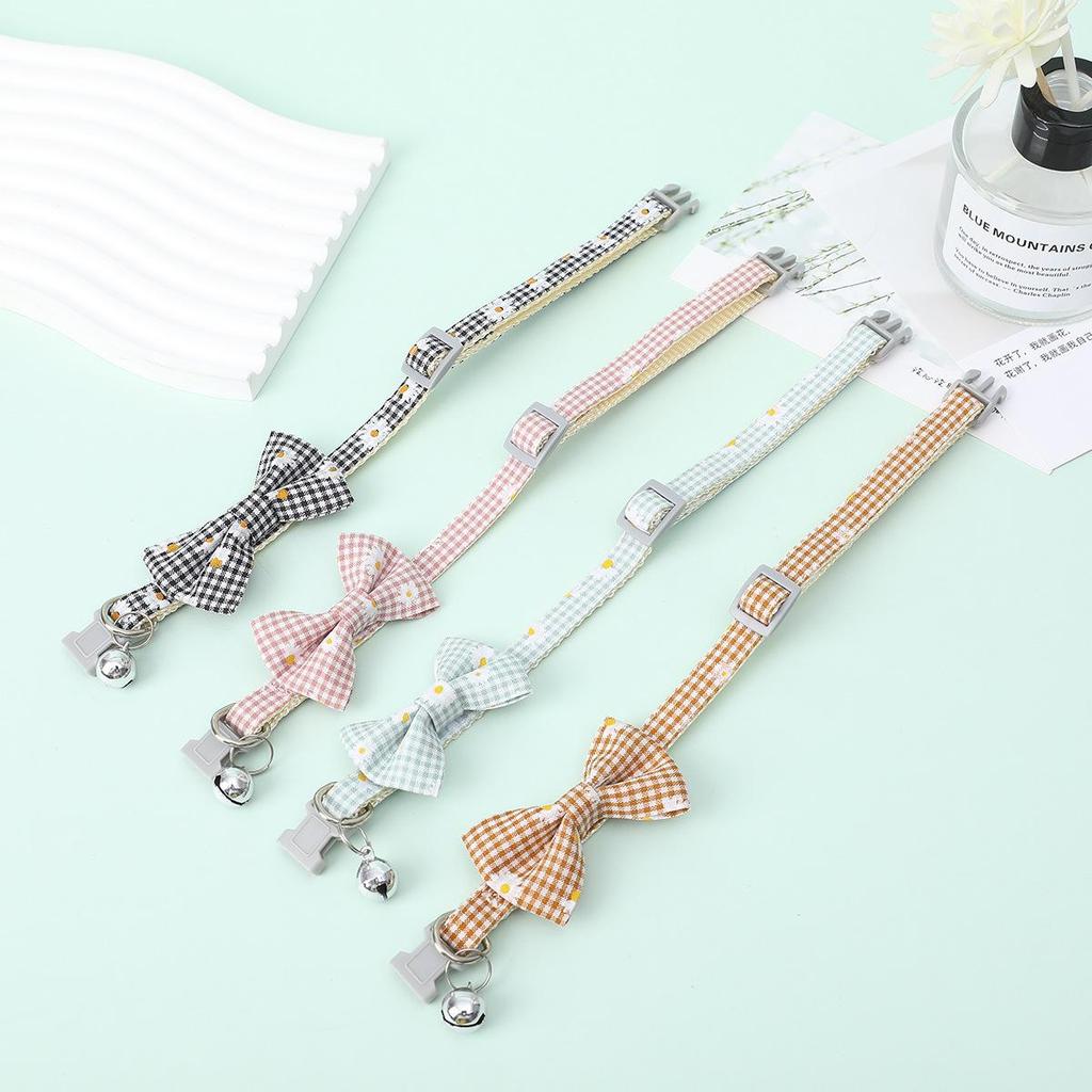 Plaid Daisy Flower Bow Pet Collar with Bell for Cats & Dogs