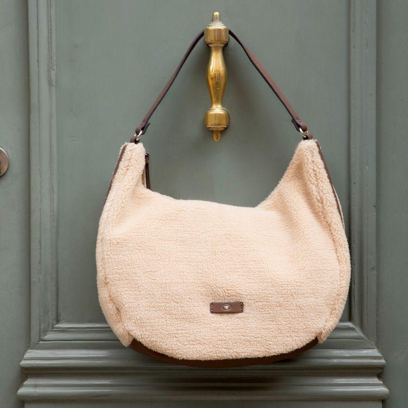 

Женская сумка через плечо из овчины с задним карманом TOM TAILOR