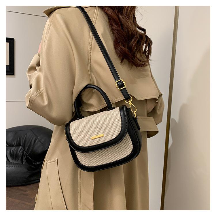 Borsa a sella portatile con texture premium da donna, nuova borsa a tracolla messenger retrò alla moda con inserti a contrasto di colore