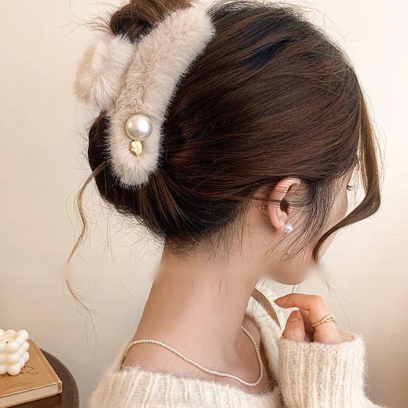 French Plush Fur Hair Claw Clip with Pearl for Thick Hair - Autumn/Winter Accessories