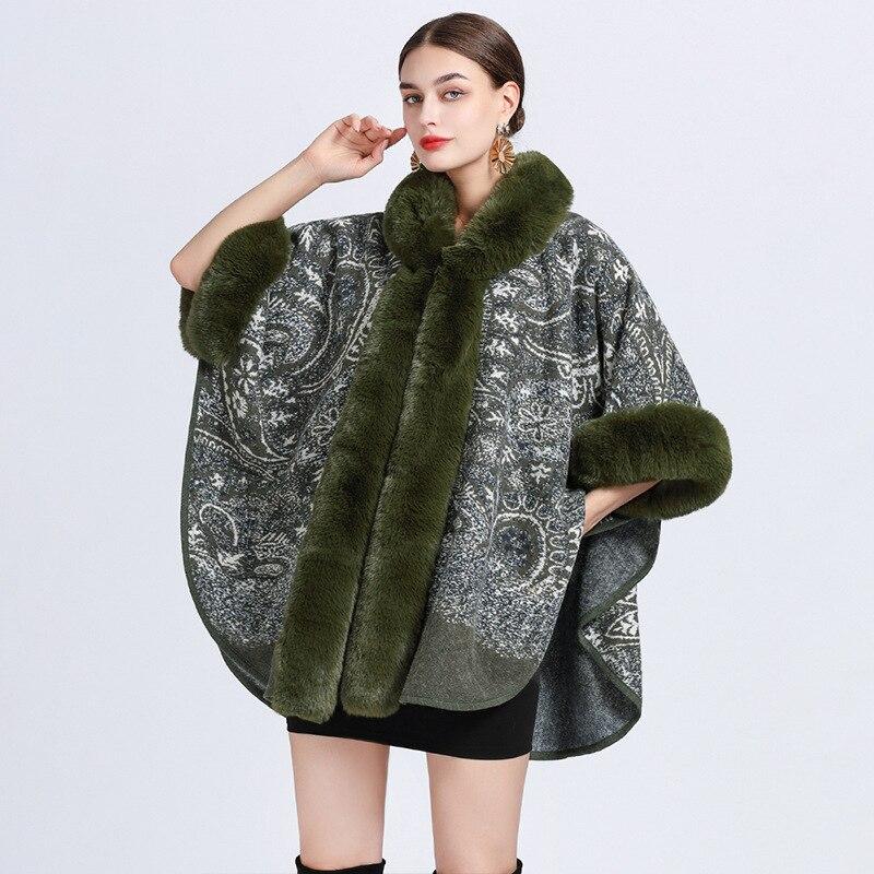 2022 Plus Size Winter Faux Fur Collar Women Thick Cardigan Cloak Printed Black Short Batwing Sleeves Warm Loose Coat With Hat