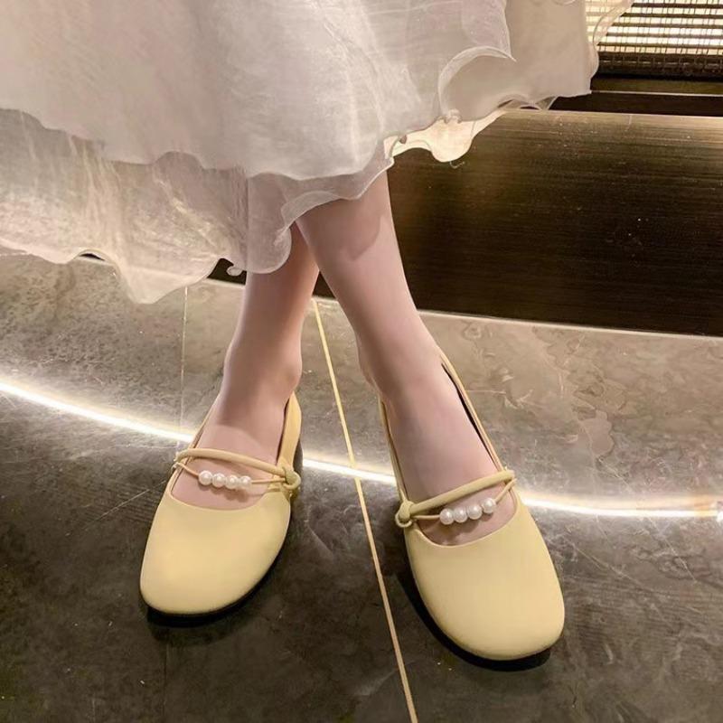 Women's Mary Jane Flats with Pearl Strap Comfortable Round-Toe Casual Shoes