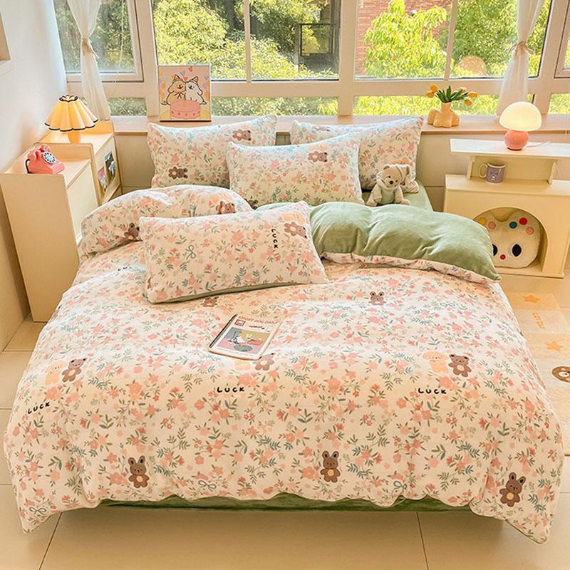 Milk Velvet Cute Printed Bed Sets Thick Autumn and Winter Plush Bedding Set for Single Queen Soft Keep Warm Duvet Cover Kit