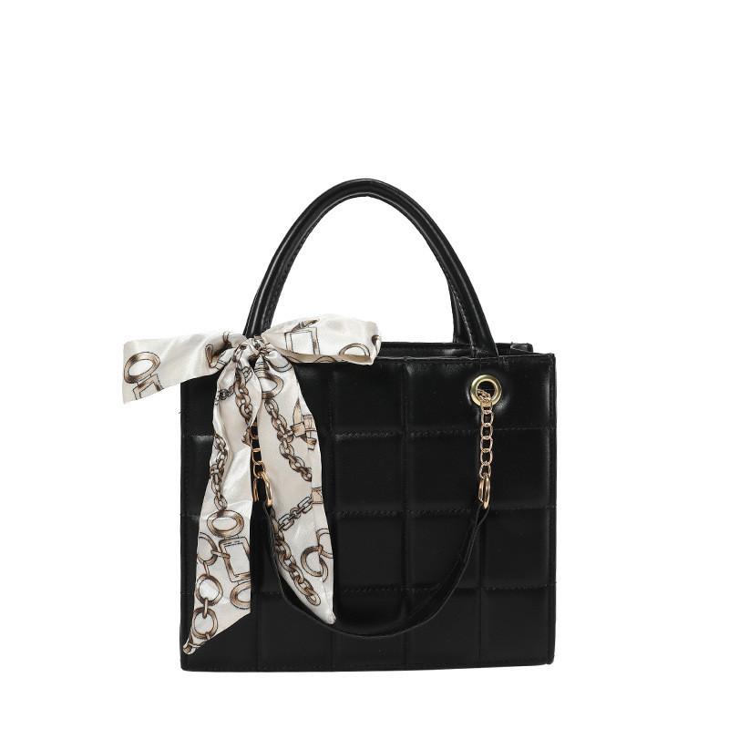 Trendy Street Style Pu Material Butterfly Bowknot Women's Large Bag With Chain Shoulder Strap