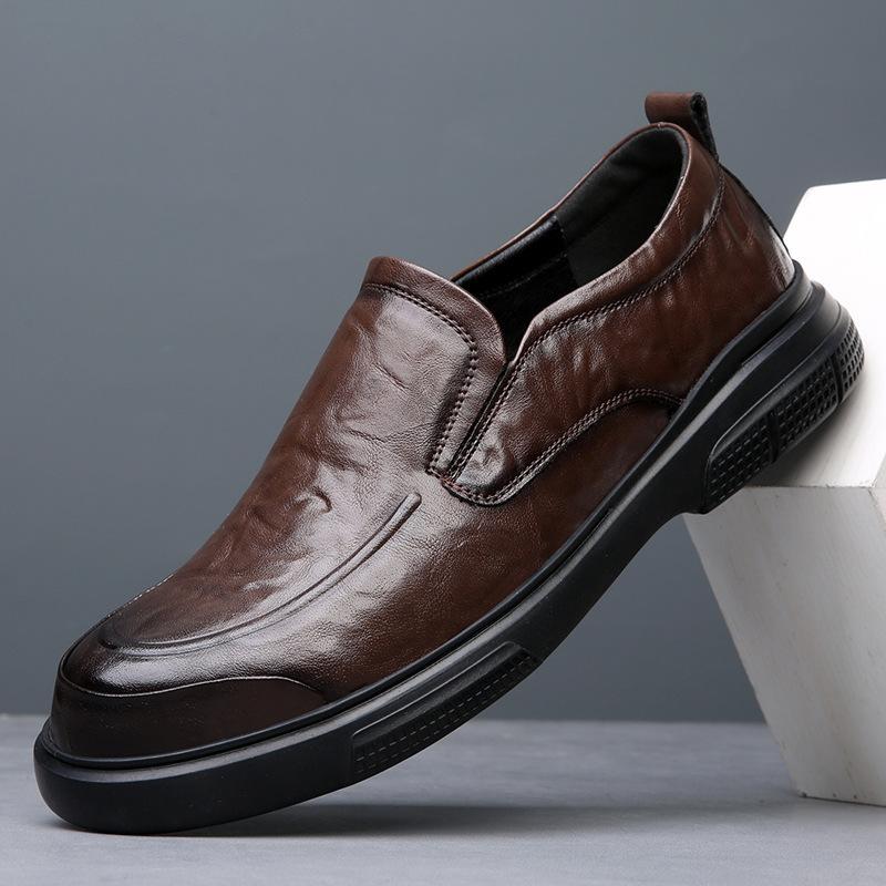 

2025 autumn new leather men s shoes breathable business dress leather shoes men s trend versatile round head casual shoes men 44