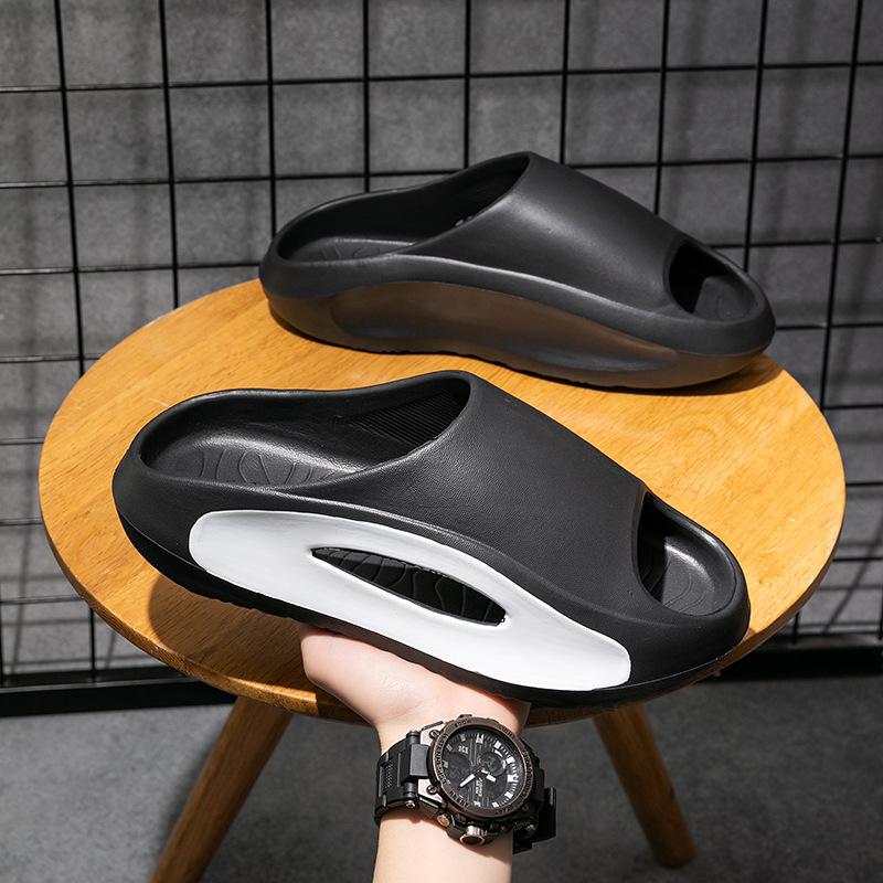 Gacimy Men's Thick Bottom Slippers Fashion Outdoor Sports Sandals Summer New EVA Beach Shoes Soft Cloud Men Platform Home Slides