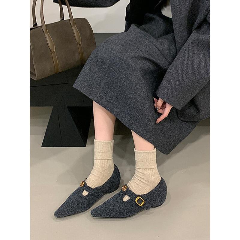 Pointed shoes fleece single shoes 2025 autumn and winter heightening shoes flat shoes shallow mouth Mary Jane shoes