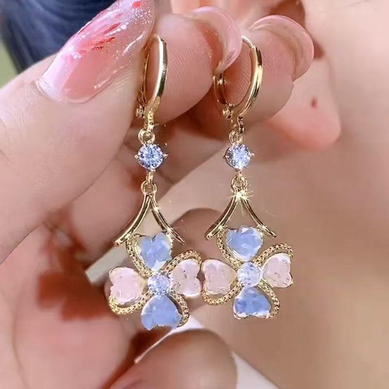 

Изысканные серьги-цветы с четырьмя лепестками разноцветный