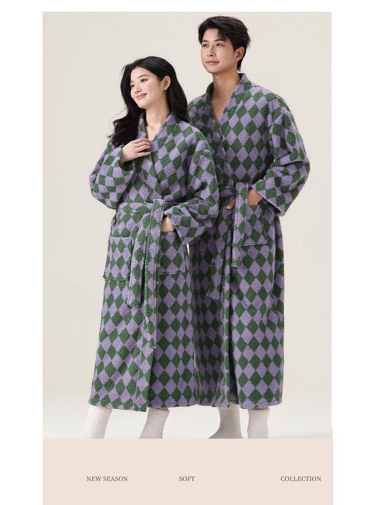 2025 Damen Verdickter Plüsch Velours Bademantel - Winter Lang Korallenfleece Homewear für Paare