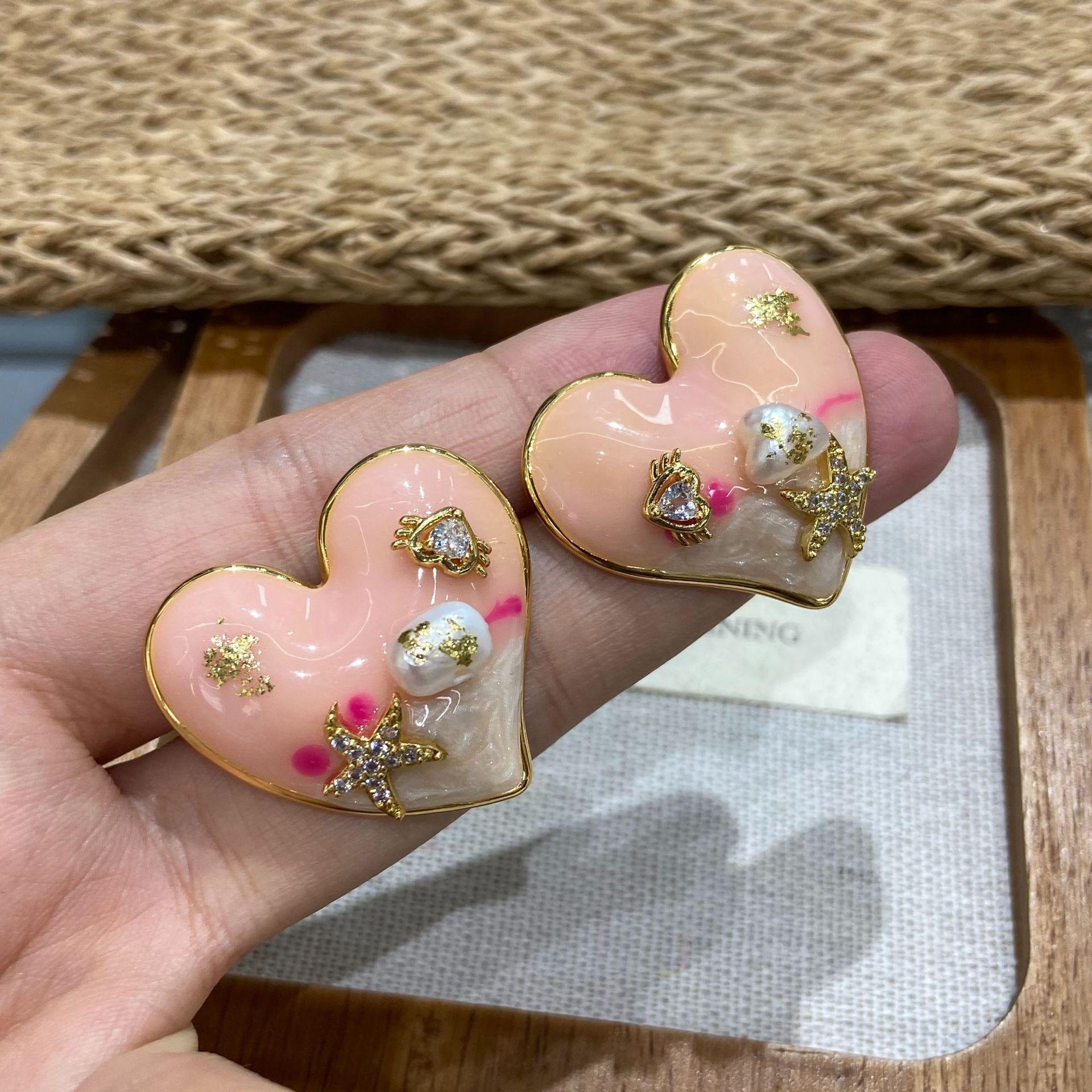 

Oil Painting Love Natural Golden Sand Stud Earrings, Copper-Plated Real Gold Design Marine High-End Earrings