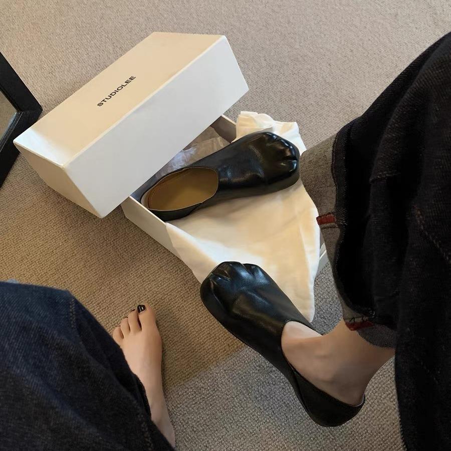 New Slip-On Flat Shoes Women Foldable Heel Cat Paw Loafers Breathable Lightweight Comfortable Casual Shoes