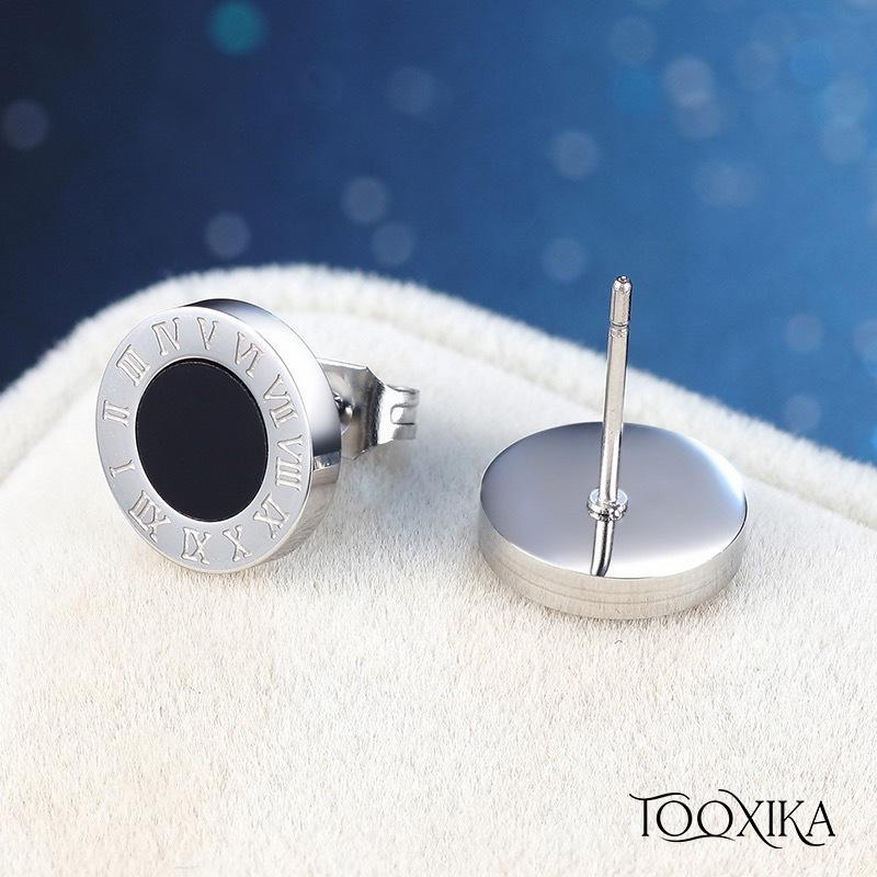 

Серьги Tooxika Black с римскими цифрами, простые и универсальные, круглые, модные и элегантные серьги для мужчин и женщин.