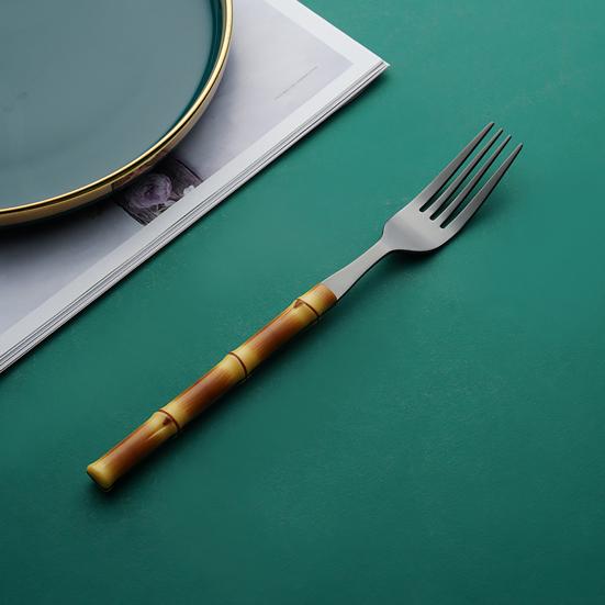 Příbory na jídlo Zrcadlový proces Imitace bambusového nádobí z nerezové oceli Hotel Západní kuchyně Příborová lžíce do jídelny