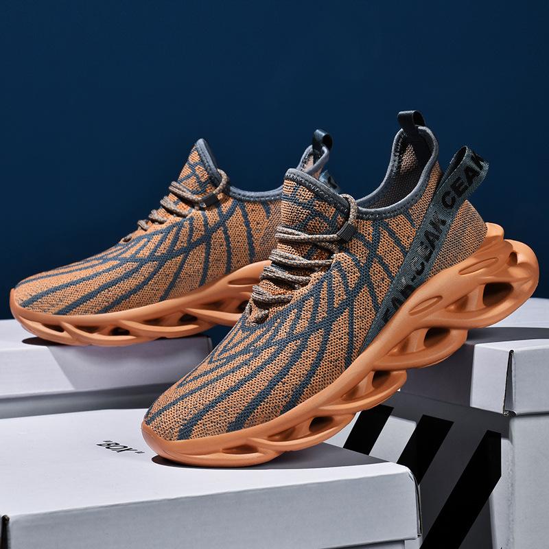 Men's shoes summer sports and leisure shoes versatile flying woven breathable shoes men's running shoes