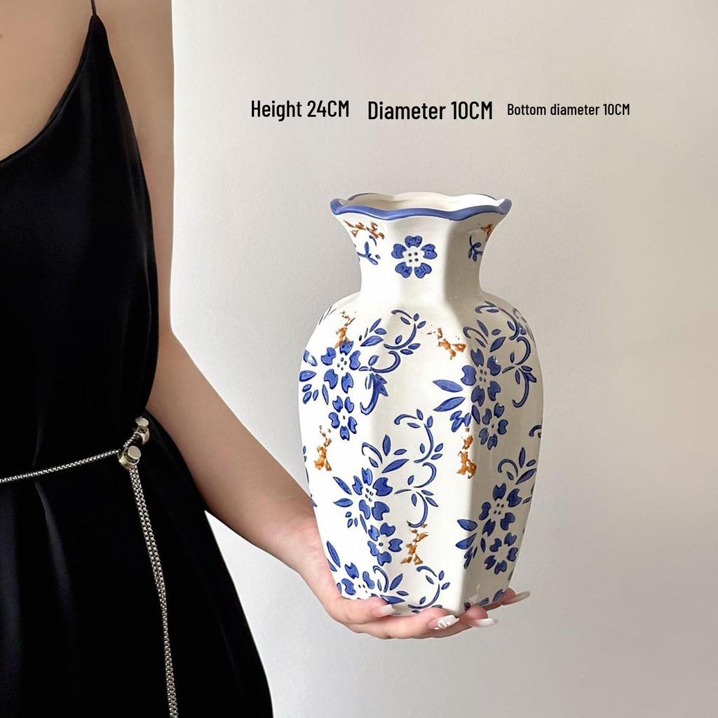 Vintage Blue & White Porcelain Vase for High-End Floral Display – Elegantly Designed Ceramic Ornament for Home Decor