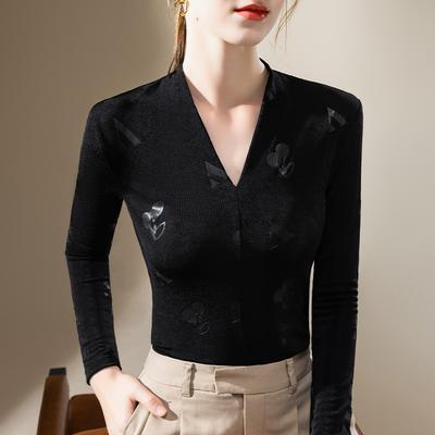 Long-sleeved Base Shirt for Women New Women's Temperament V-neck Printed T-shirt Underwear Waist Top