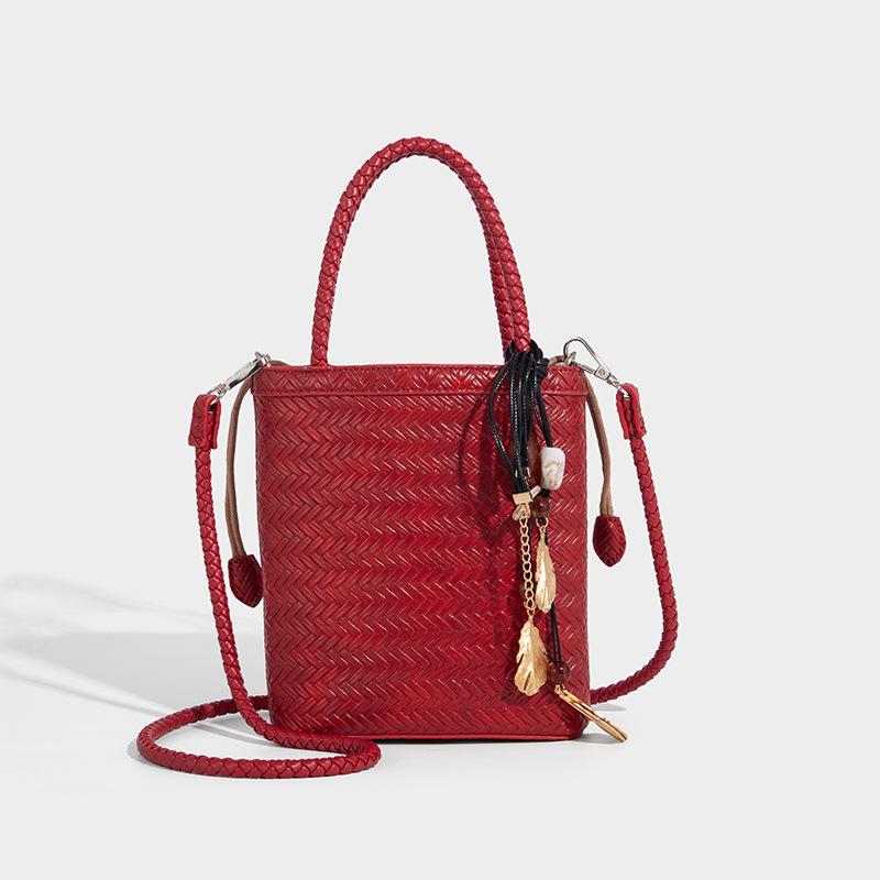 Manufacturer Niche Design Vegetable Basket 2025 Handbag Retro Handmade Woven Bag Single Shoulder Crossbody Mother-Daughter Woven Rattan Bag
