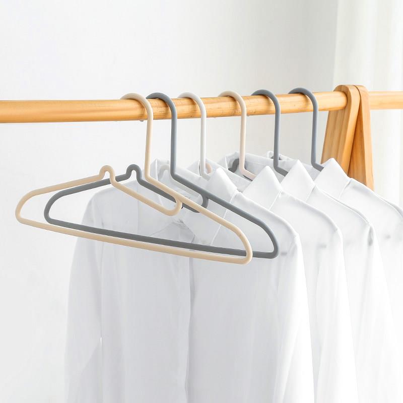 No-Trace Anti-Slip Clothes Hanger for Home Use Nordic Style Plastic Clothes Drying Rack for T-Shirts In Wardrobe/Closet