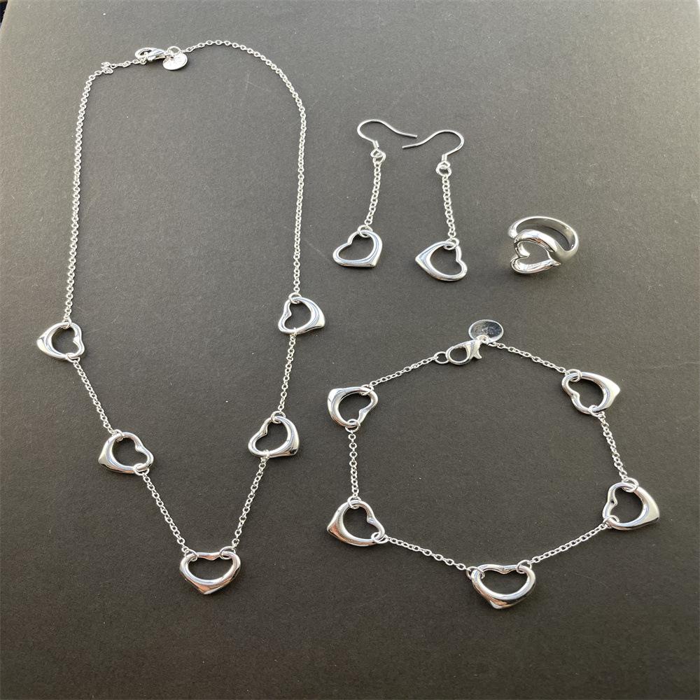 Accesorii 5, Colier cu inimă, Brățară, Cercei, Set inel T119