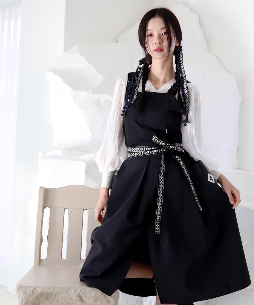Eipeuleonwei Ethnica Apron Dress 2 Sizes