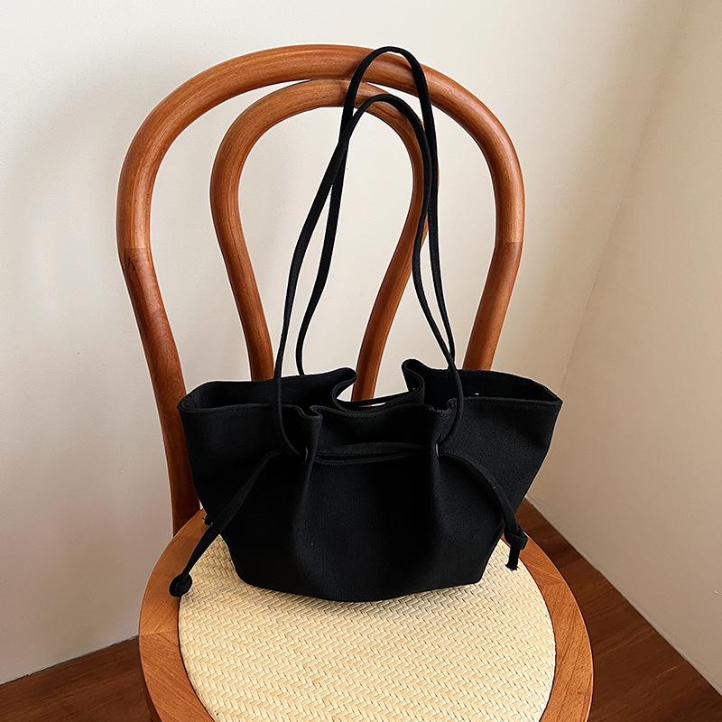 New large-capacity tote bag women's high-end niche design commuter versatile single shoulder messenger bag bag