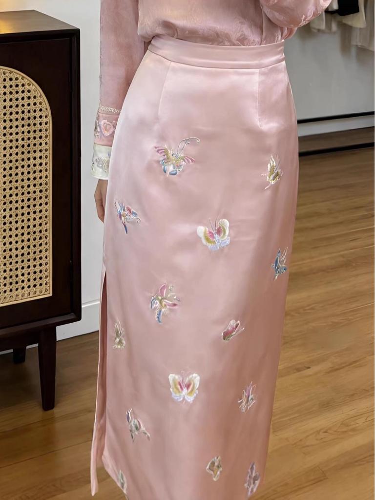 Elegant Embroidered Acetate Half Skirt - New Chinese Style Spring Collection