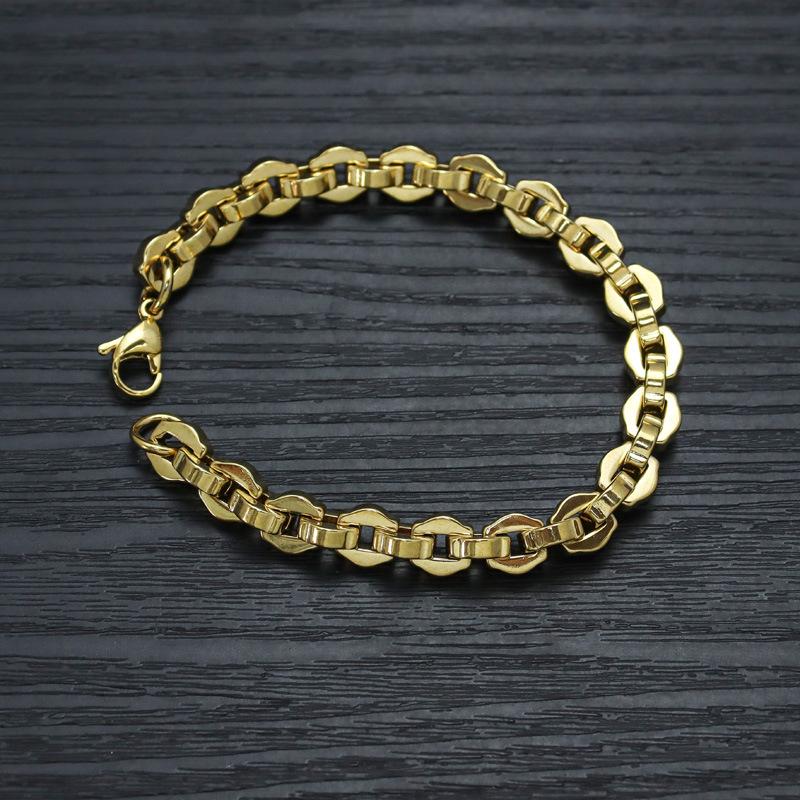 Fashion Stainless Steel Hip-Hop Men'S Bracelet Exaggerated Design Sense Versatile Interlocking Titanium Steel Jewelry