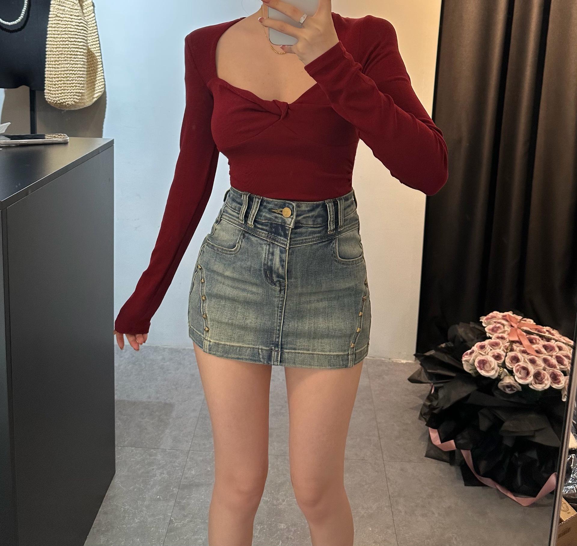 Riveted Faux Denim High-Waist Distressed Mini Skirt - Retro Style, Slim Fit S синий