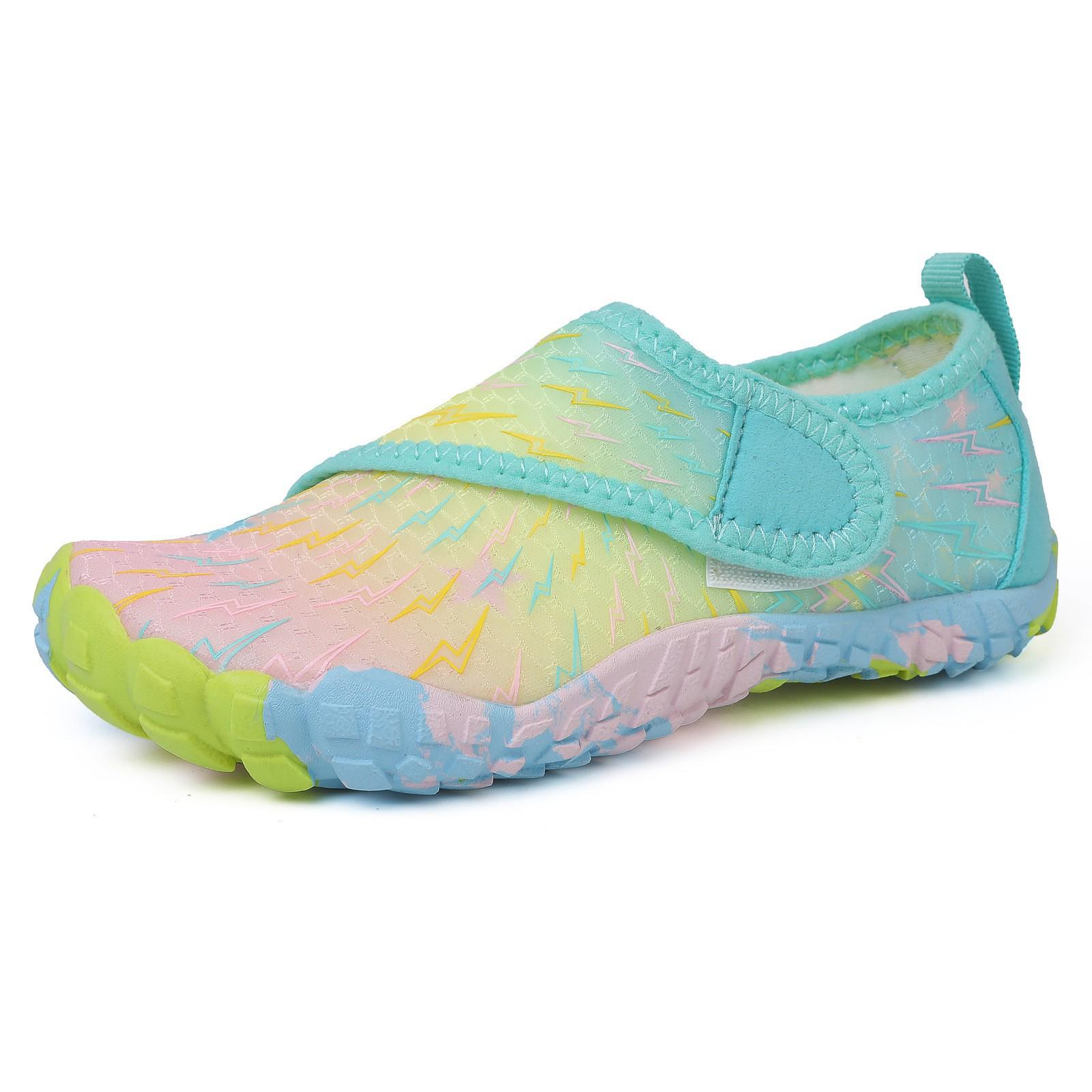 

Quick-Dry Outdoor Creek Shoes: Non-slip, Wear-Resistant Five-Finger Water Shoes for Parent-Child Beach, Diving, Skiing, and Swimming. 37