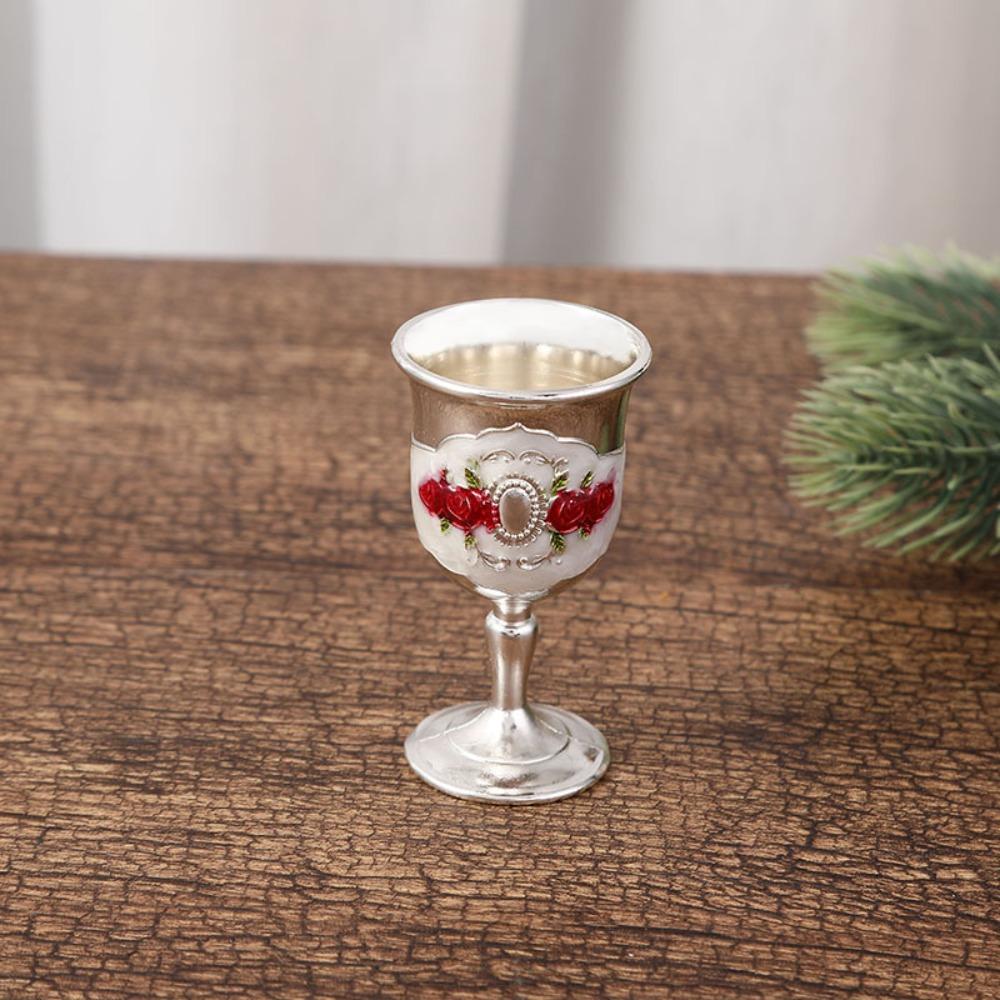 Creative Retro Wine Glasses European Style Metal Champagne Glasses Spirit Vodka Drinkware Dinnerware Goblet Bar Home Decor