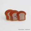 Overglad Bread Thief Pin Badge B PDD-056