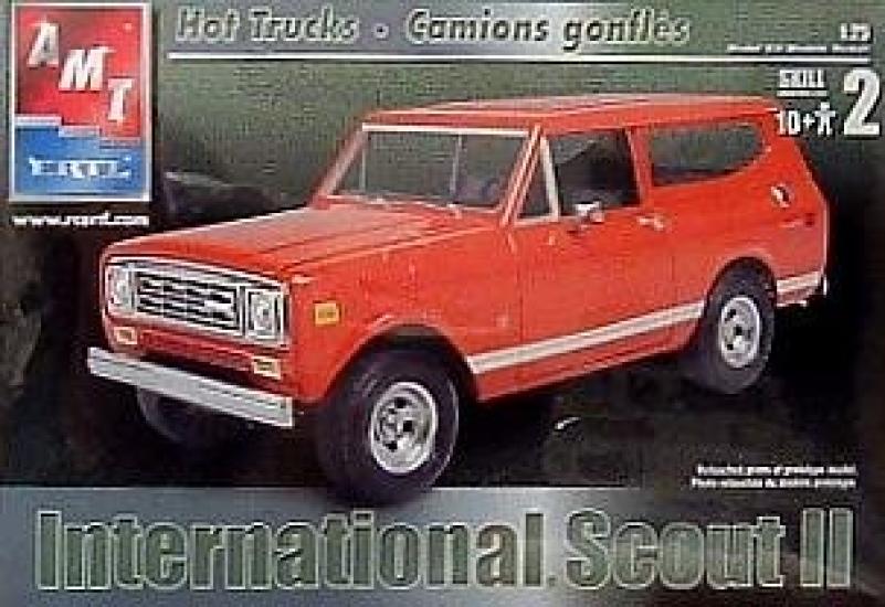 

AMT 38207 International Scout w/hardtop 1/25 KIT McM Fs красный