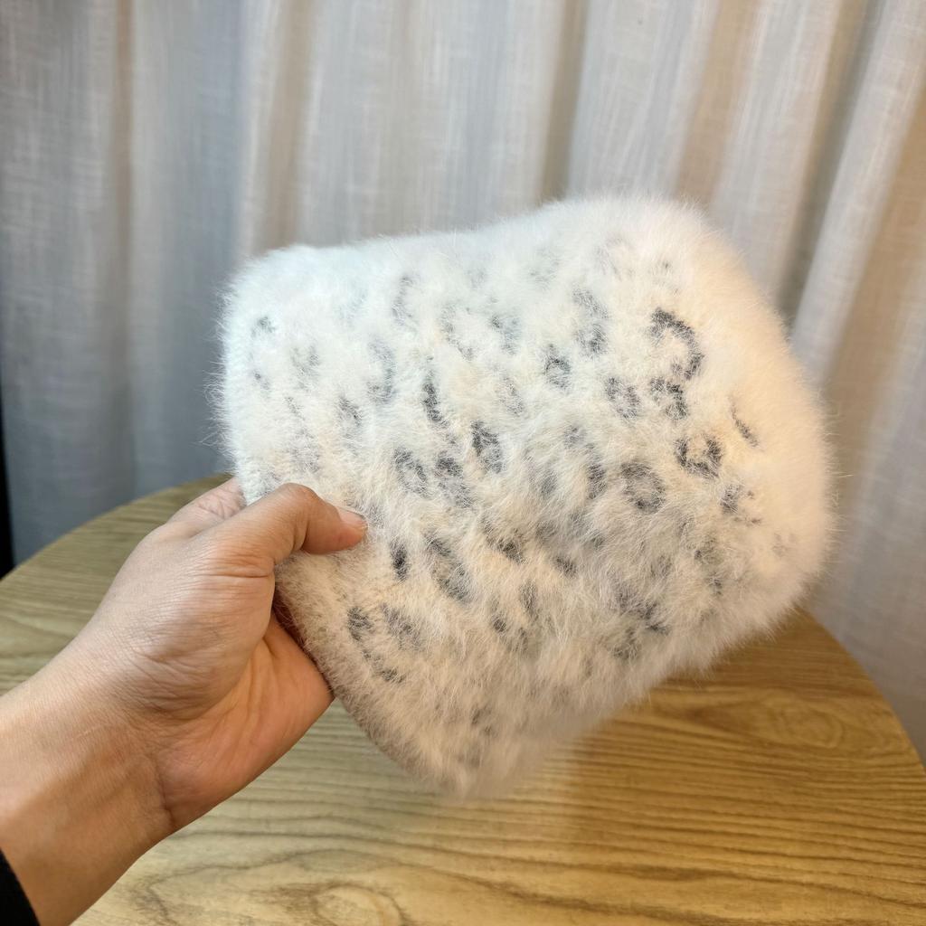 Autumn and Winter New Plush Fisherman Hat for Women Without Makeup To Cover Face Keep Cold and Warm Show Face Small Basin Hat Trendy