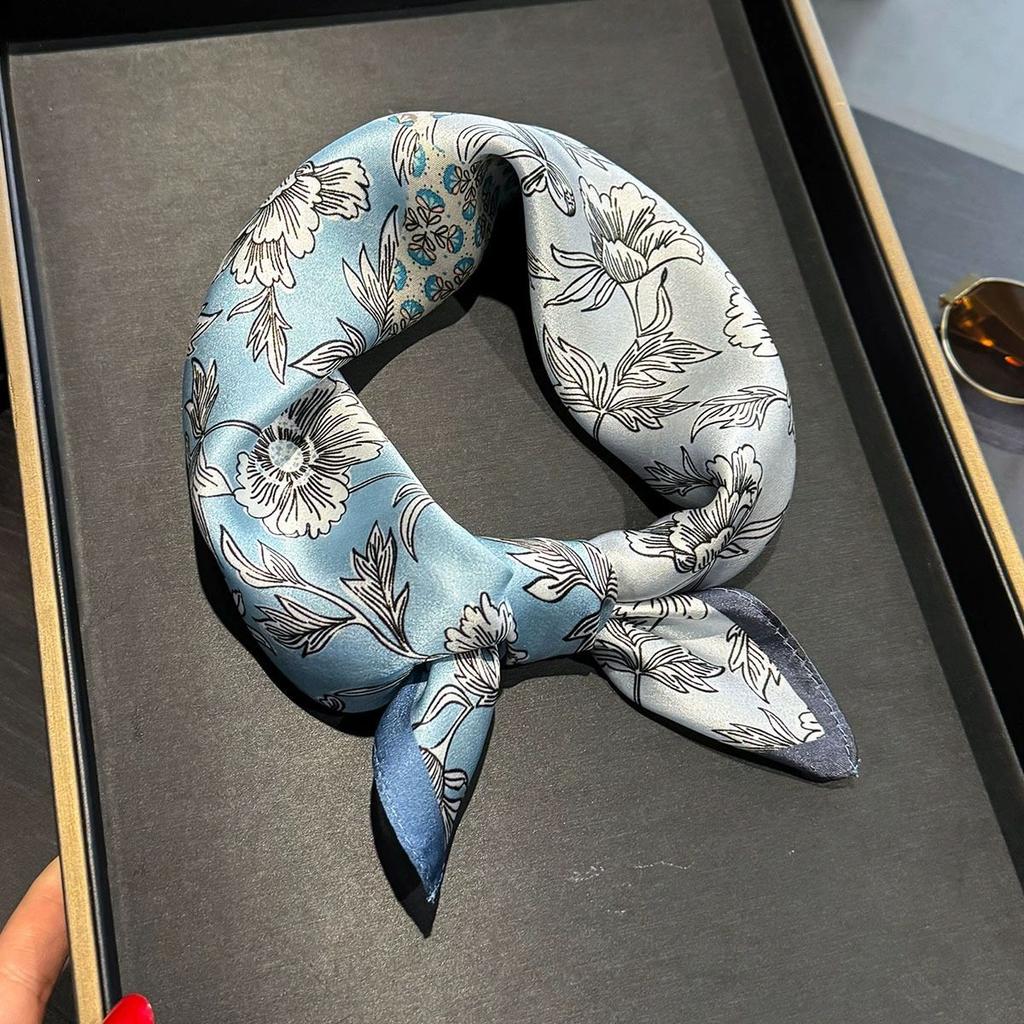 Fashion 100% Real Pure Silk Headscarf Square Scarf For Women Shawl Foulard Hijab Neckerchief Bandana Print Bufanda Echarpe