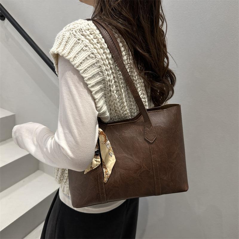 New trendy retro commute to work versatile shoulder bag high value tote bag college student class bag woman